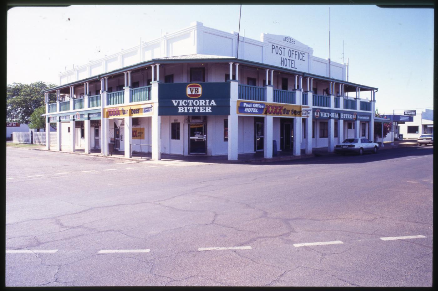 Post Office Hotel Cloncurry Q Album